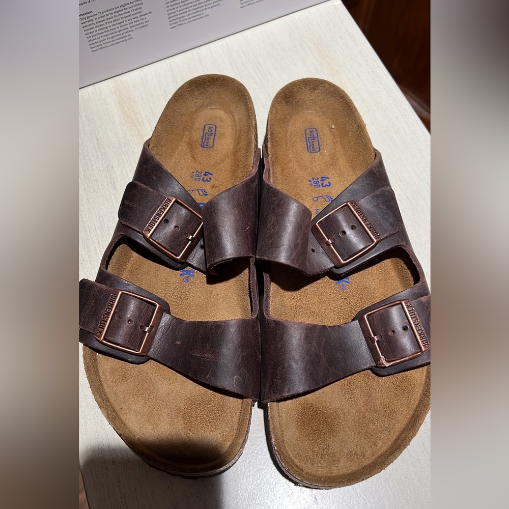 Mens size 10 Birkenstocks